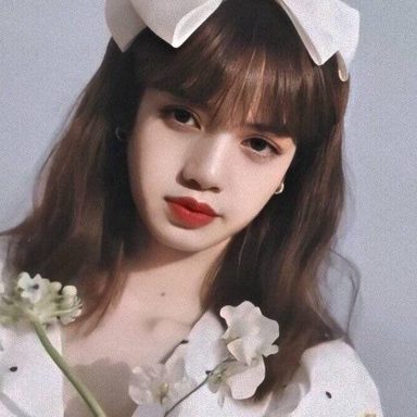 LISA (BLACKPINK) photo 38