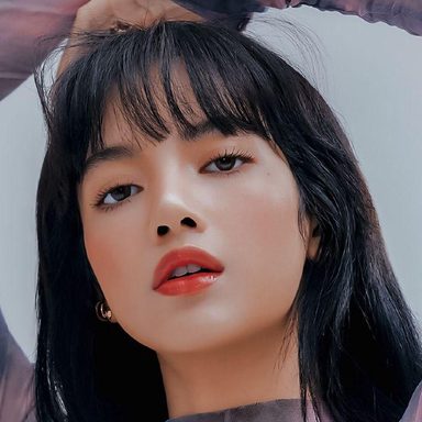 LISA (BLACKPINK) photo 27