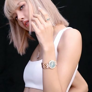 LISA (BLACKPINK) photo 65