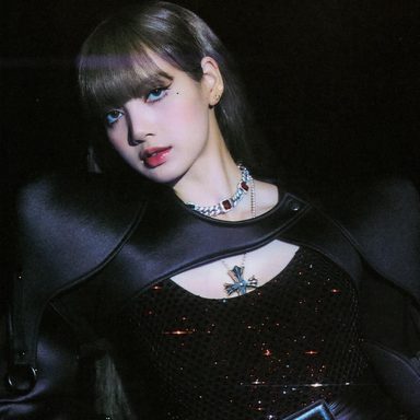 LISA (BLACKPINK) photo 54