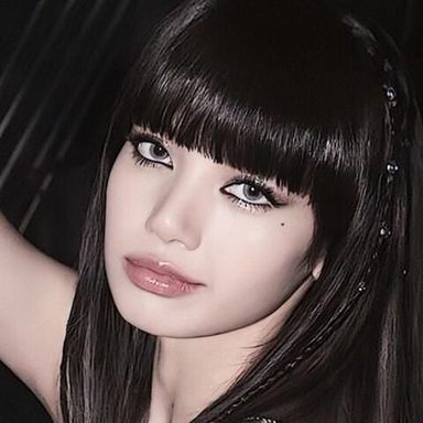 LISA (BLACKPINK) photo 39