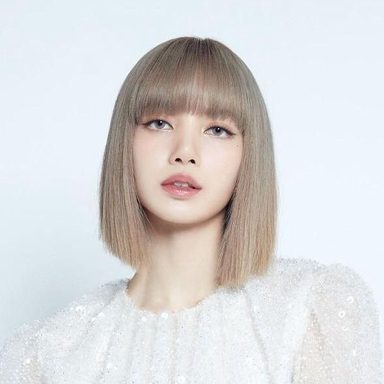 LISA (BLACKPINK) photo 93