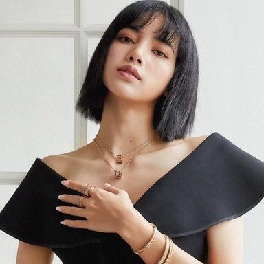 LISA (BLACKPINK) photo 73