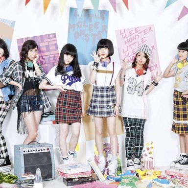 Little Glee Monster photo 16