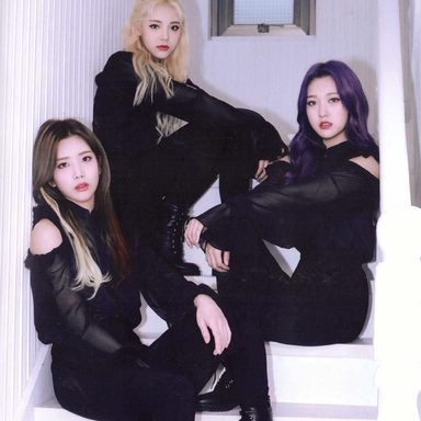 LOONA photo 33