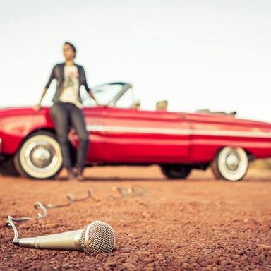 Lorena Chaves photo 13