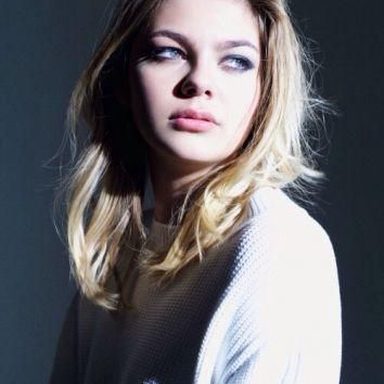 Louane (FR)