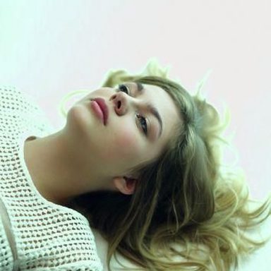 Louane (FR)