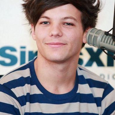 Louis Tomlinson photo 110