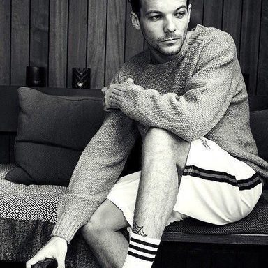 Louis Tomlinson photo 96