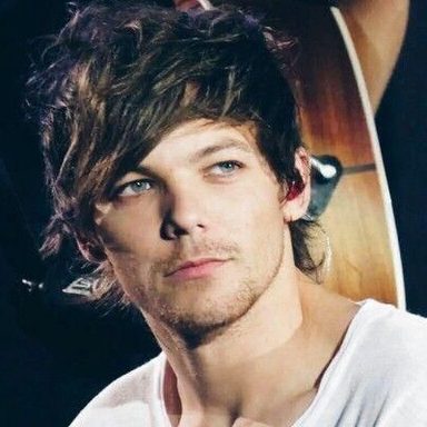 Louis Tomlinson photo 103