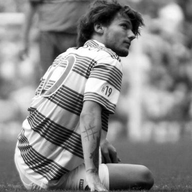 Louis Tomlinson photo 117