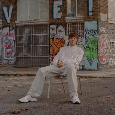 Louis Tomlinson photo 71