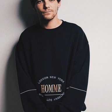 Louis Tomlinson photo 130