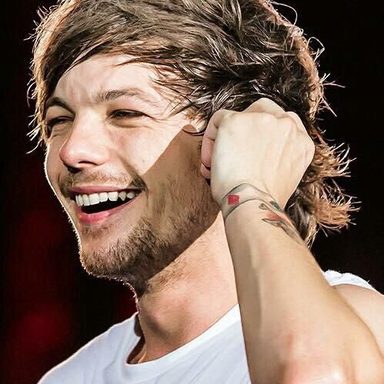 Louis Tomlinson photo 120
