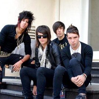 LoveHateHero
