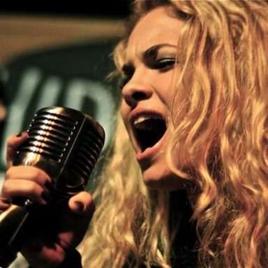 Lua Blanco photo 101
