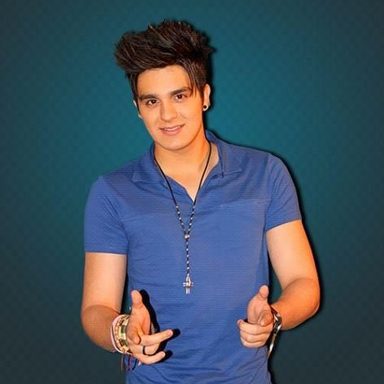 Luan Santana photo 37