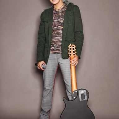 Luan Santana photo 131