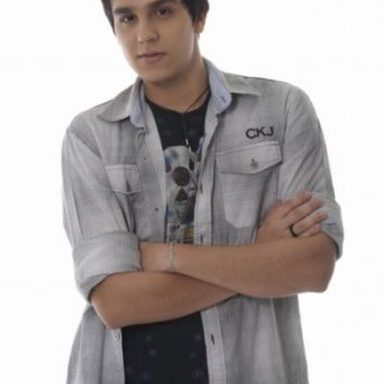 Luan Santana photo 99