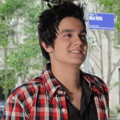 Luan Santana photo 108