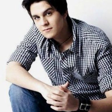 Luan Santana photo 109