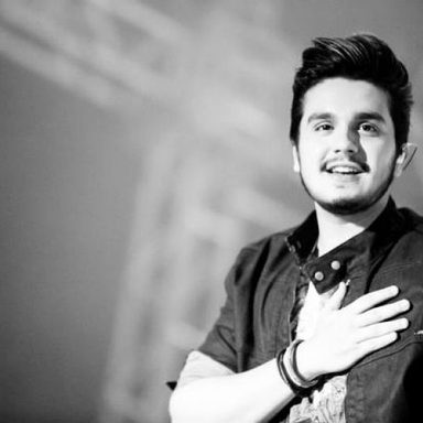 Luan Santana photo 80