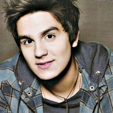 Luan Santana photo 136