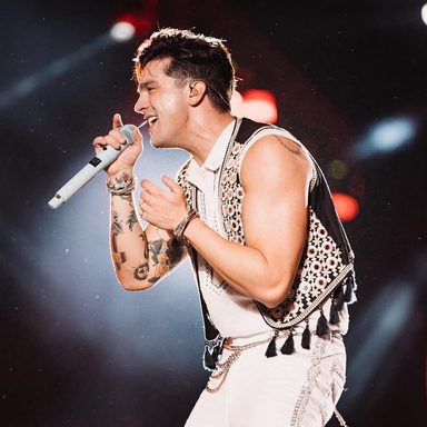 Luan Santana photo 27