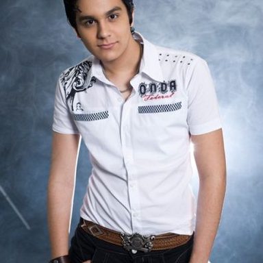 Luan Santana photo 98
