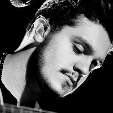 Luan Santana photo 44