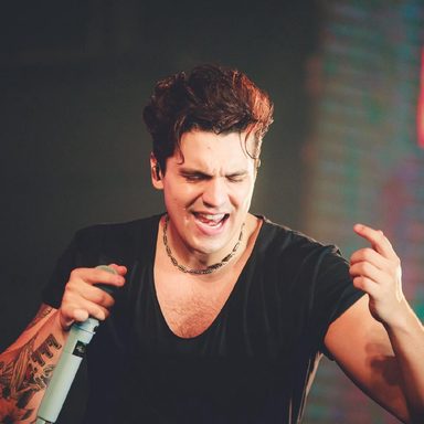 Luan Santana photo 12
