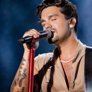 Luan Santana photo 10