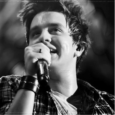 Luan Santana photo 95