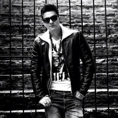 Luan Santana photo 82