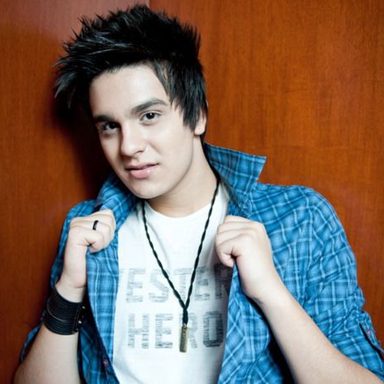 Luan Santana photo 101