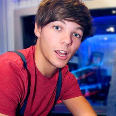 Louis Tomlinson photo 102