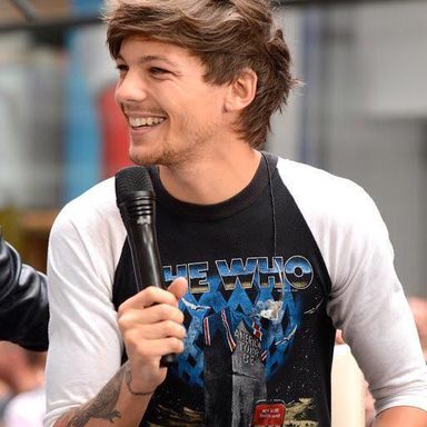 Louis Tomlinson photo 79