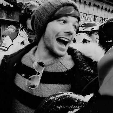 Louis Tomlinson photo 113