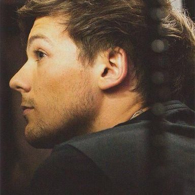Louis Tomlinson photo 65