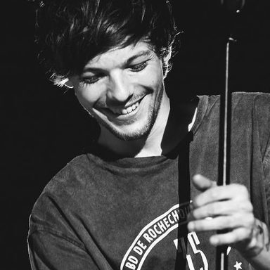 Louis Tomlinson photo 85