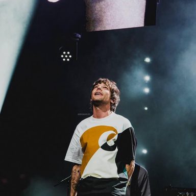 Louis Tomlinson photo 57