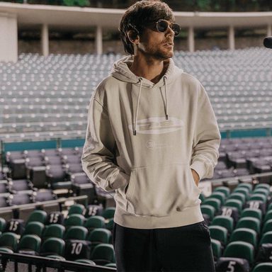 Louis Tomlinson photo 27