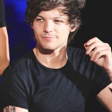Louis Tomlinson photo 106