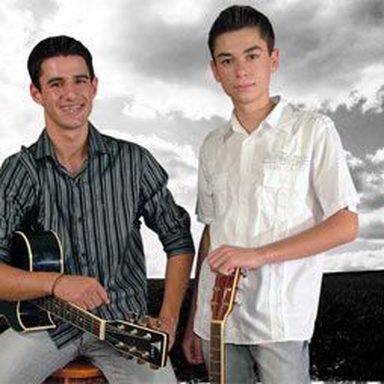 Lucas e André