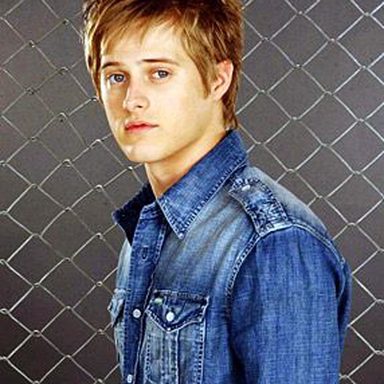 Lucas Grabeel photo 15