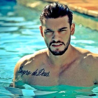 Lucas Lucco photo 16