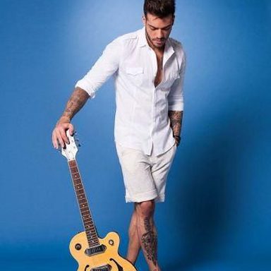 Lucas Lucco photo 25