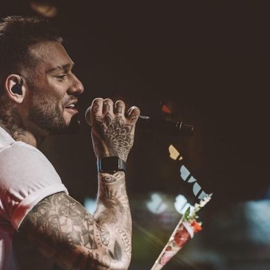 Lucas Lucco photo 12