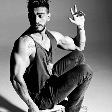 Lucas Lucco photo 54